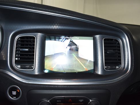 Used 2018 Dodge Charger GT image 18