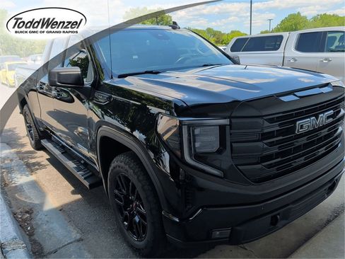Used 2023 GMC Sierra 1500 Elevation AWD/4WD image 1