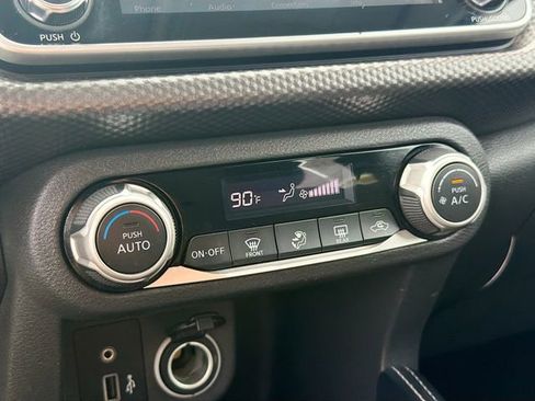 Used 2020 Nissan Kicks SV FWD image 15