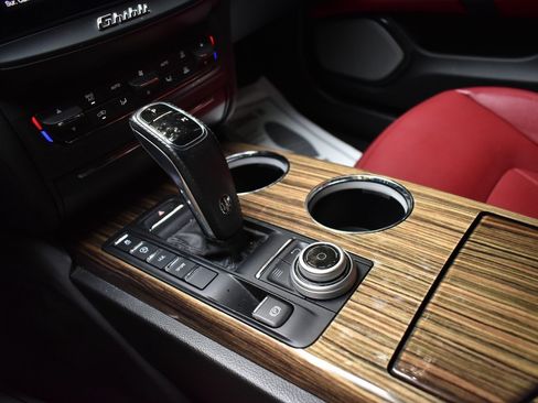 Used 2019 Maserati Ghibli GranLusso RWD image 28