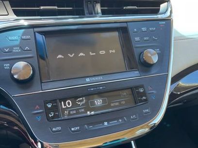 Used 2013 Toyota Avalon Limited w/ Technology Pkg