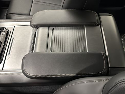 New 2026 Jeep Grand Wagoneer Limited AWD/4WD image 20