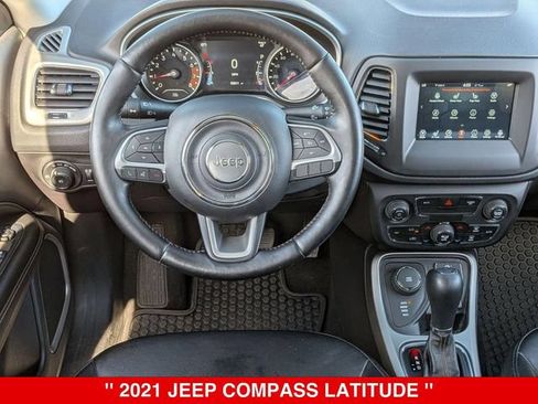 Used 2021 Jeep Compass Latitude w/ Convenience Group AWD/4WD image 33