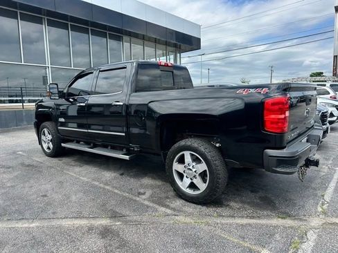 Used 2016 Chevrolet Silverado 2500 High Country w/ Duramax Plus Package AWD/4WD image 9