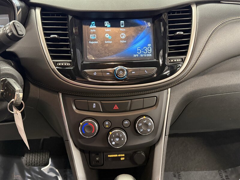 Used 2017 Chevrolet Trax LT w/ Driver Confidence Package AWD/4WD image 26