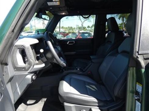 Used 2023 Ford Bronco Everglades image 40