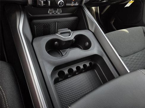 New 2026 RAM 1500 Big Horn AWD/4WD image 17