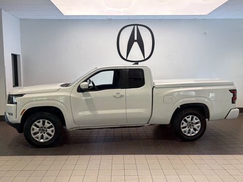 Used 2023 Nissan Frontier SV w/ SV Convenience Package AWD/4WD image 3