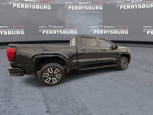 Used 2024 GMC Sierra 1500 AT4 w/ Technology Package AWD/4WD image 8