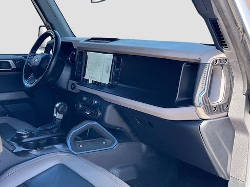 Used 2023 Ford Bronco Wildtrak AWD/4WD image 29