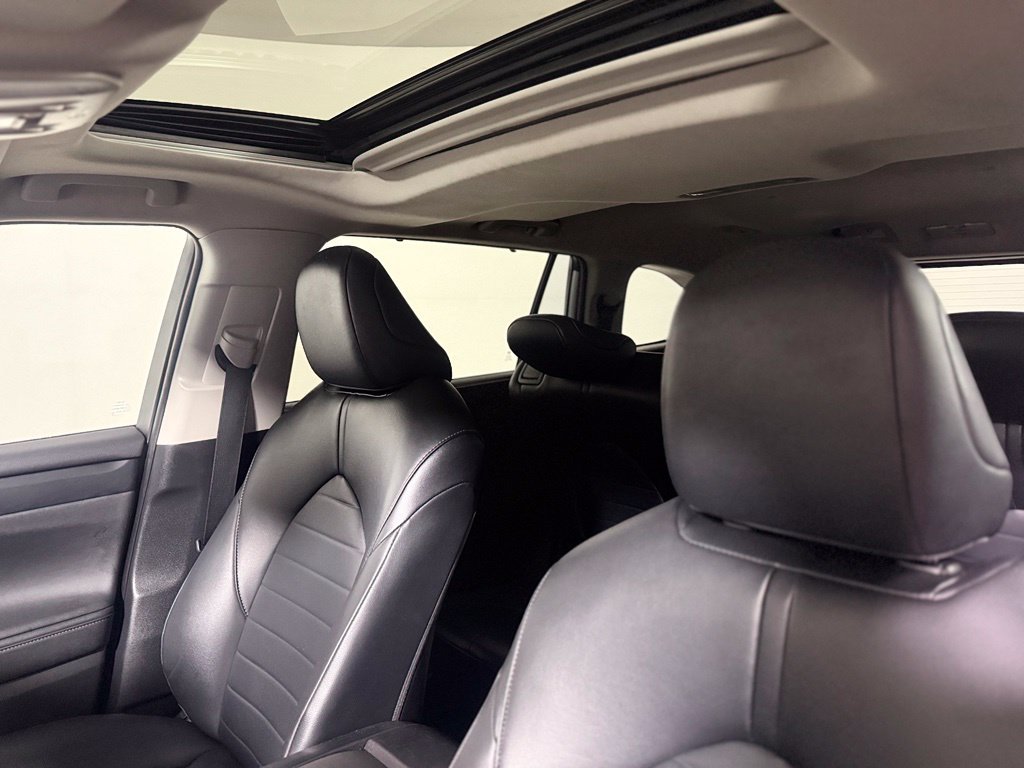 Used 2023 Toyota Highlander XLE AWD/4WD image 20