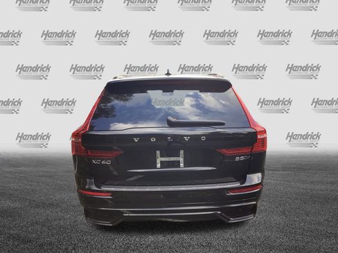 Certified 2023 Volvo XC60 B5 Plus w/ Climate Package image 9