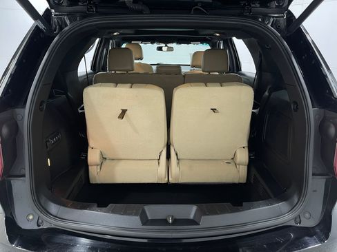 Used 2017 Ford Explorer Limited image 26