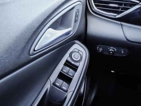 Used 2022 Buick Encore GX Select w/ Sport Touring Package image 13