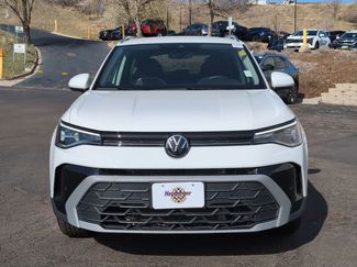 Used 2025 Volkswagen Taos SE AWD/4WD video 2