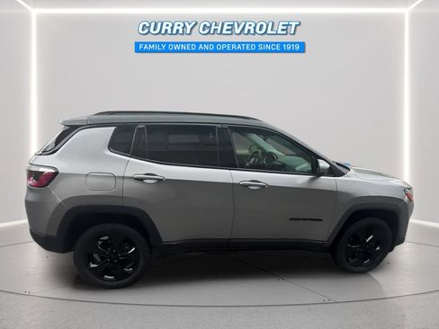 Used 2019 Jeep Compass Latitude AWD/4WD image 14