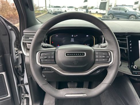 Used 2022 Jeep Wagoneer Series III w/ Flexible Seating Group AWD/4WD image 51