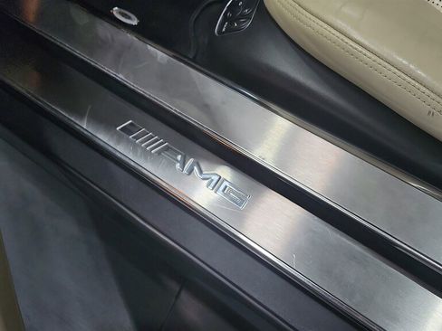 Used 2009 Mercedes-Benz SL 63 AMG image 15