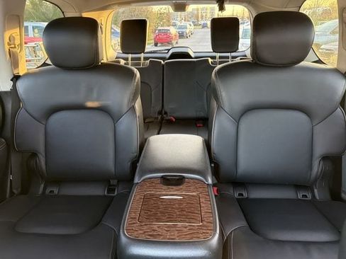Used 2019 Nissan Armada Platinum w/ Captain's Chairs Package image 38