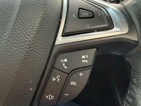 Used 2015 Ford Edge Titanium image 24