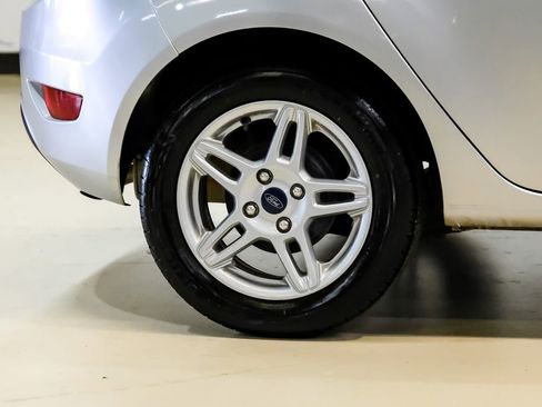 Used 2019 Ford Fiesta SE image 48