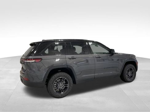 New 2024 Jeep Grand Cherokee Trailhawk w/ Advanced Protech Group II image 4