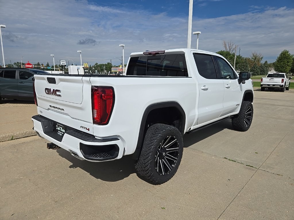 Used 2021 GMC Sierra 1500 AT4 w/ AT4 Premium Package AWD/4WD image 9