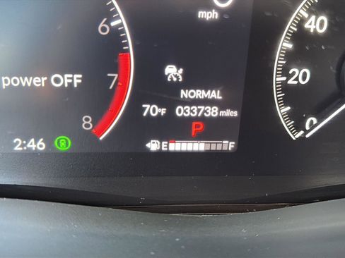 Used 2024 Honda Pilot TrailSport image 27