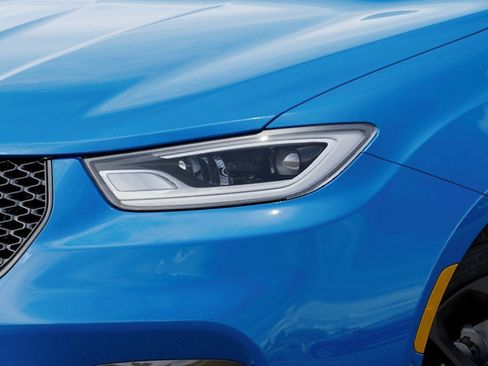 New 2026 Chrysler Pacifica Select AWD/4WD image 43