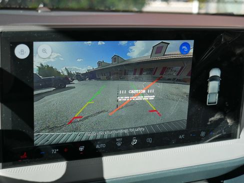 New 2025 Ford Maverick XLT w/ XLT Luxury Package image 12