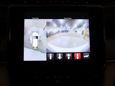 Used 2022 Jeep Grand Cherokee L Limited w/ Luxury Tech Group II image 24