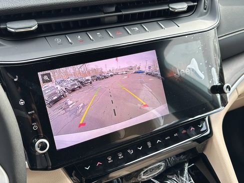 New 2026 Jeep Grand Cherokee L Limited image 29