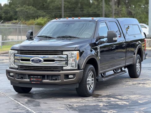 Used 2017 Ford F250 King Ranch RWD image 5