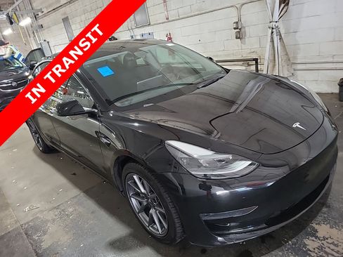 Used 2023 Tesla Model 3 Standard Range image 5