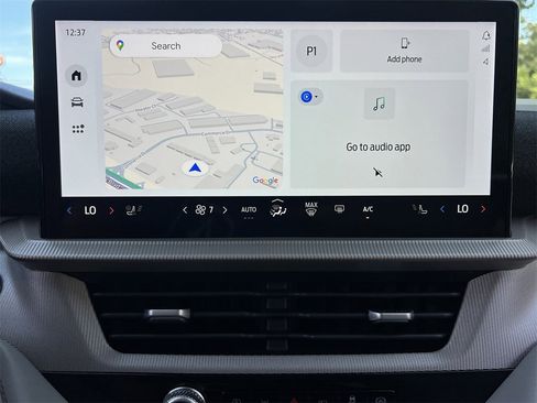 New 2025 Ford Explorer Active w/ Active Comfort Package image 4