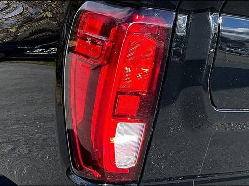 Certified 2022 GMC Sierra 1500 Elevation image 31