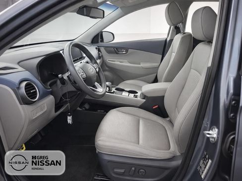 Used 2021 Hyundai Kona Limited FWD image 7