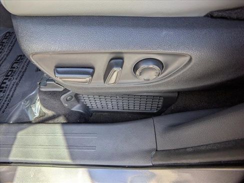 Used 2024 Toyota Sienna XLE image 18