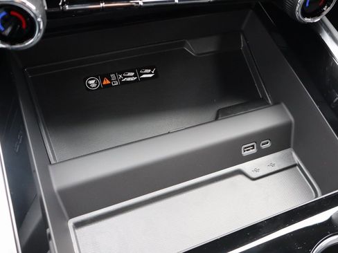 New 2025 Chevrolet Suburban LT w/ Advanced Technology Package image 14