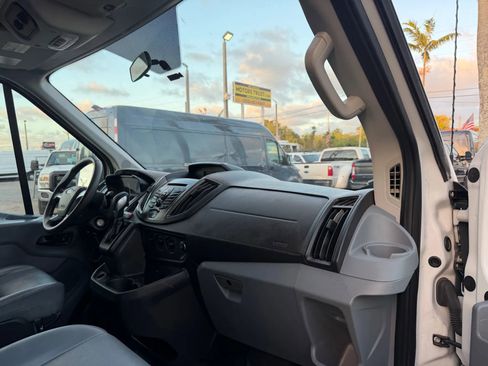 Used 2019 Ford Transit 350 XL image 22