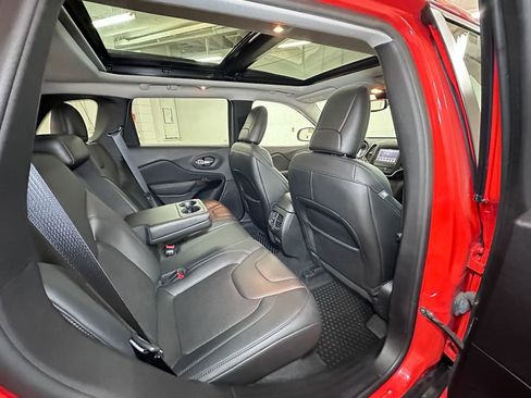 Certified 2021 Jeep Cherokee Latitude Plus image 30