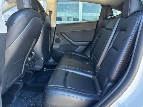 Used 2022 Tesla Model Y Performance AWD/4WD image 12
