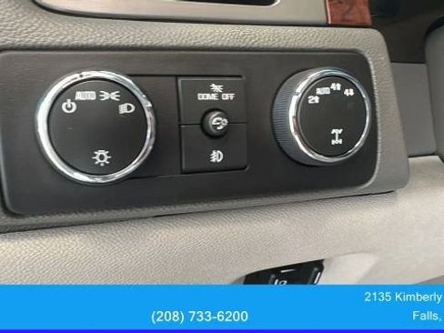 Used 2014 Chevrolet Suburban LTZ image 19