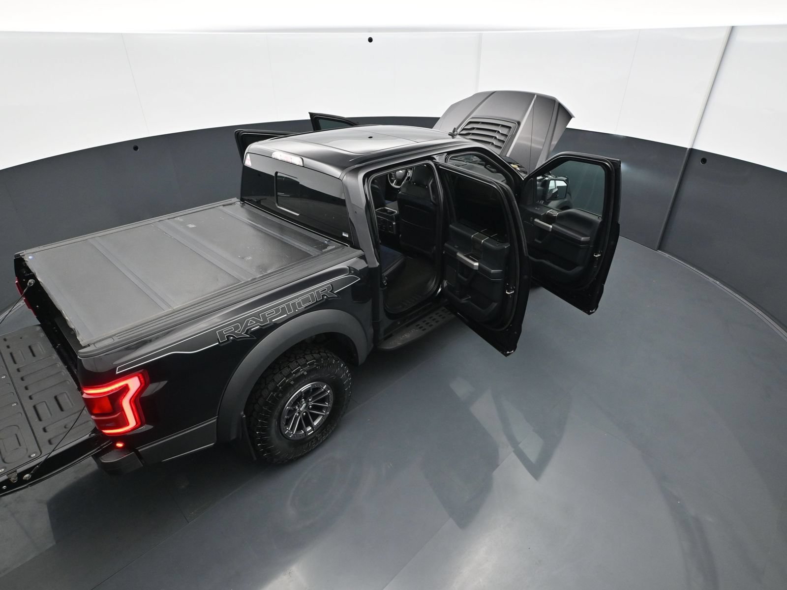 Used 2020 Ford F150 Raptor w/ Equipment Group 802A Luxury AWD/4WD image 43