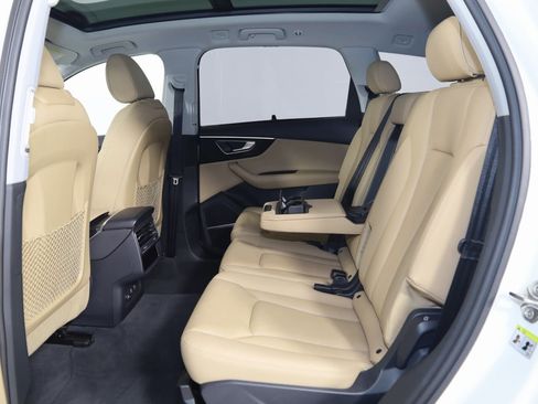 Used 2021 Audi Q7 3.0T Prestige w/ Prestige Package image 60