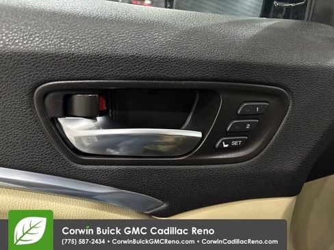 Used 2017 Acura MDX SH-AWD image 32