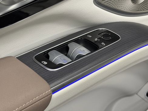 Certified 2023 Mercedes-Benz EQS 580 4MATIC SUV image 23