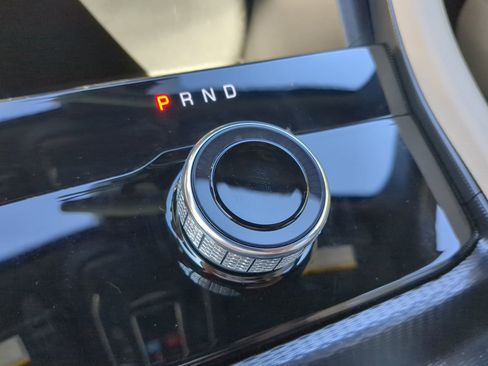 Used 2025 Jeep Grand Cherokee Limited w/ Trailer Tow Package image 55