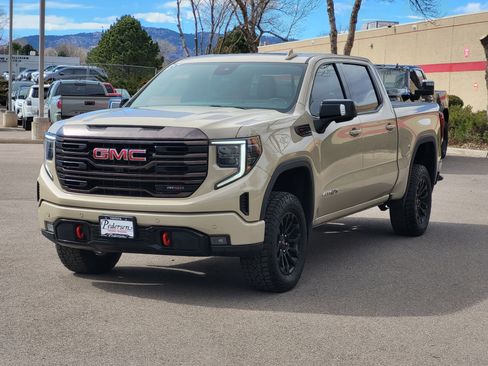 Used 2023 GMC Sierra 1500 AT4X image 4