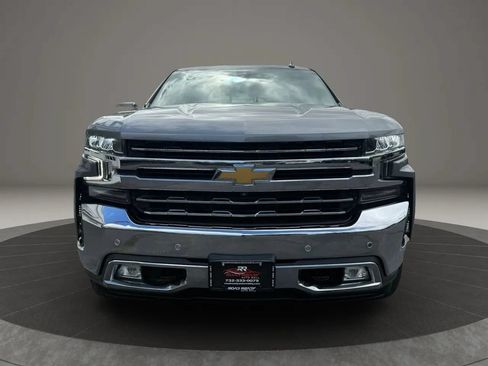 Used 2019 Chevrolet Silverado 1500 LTZ w/ Technology Package AWD/4WD image 3